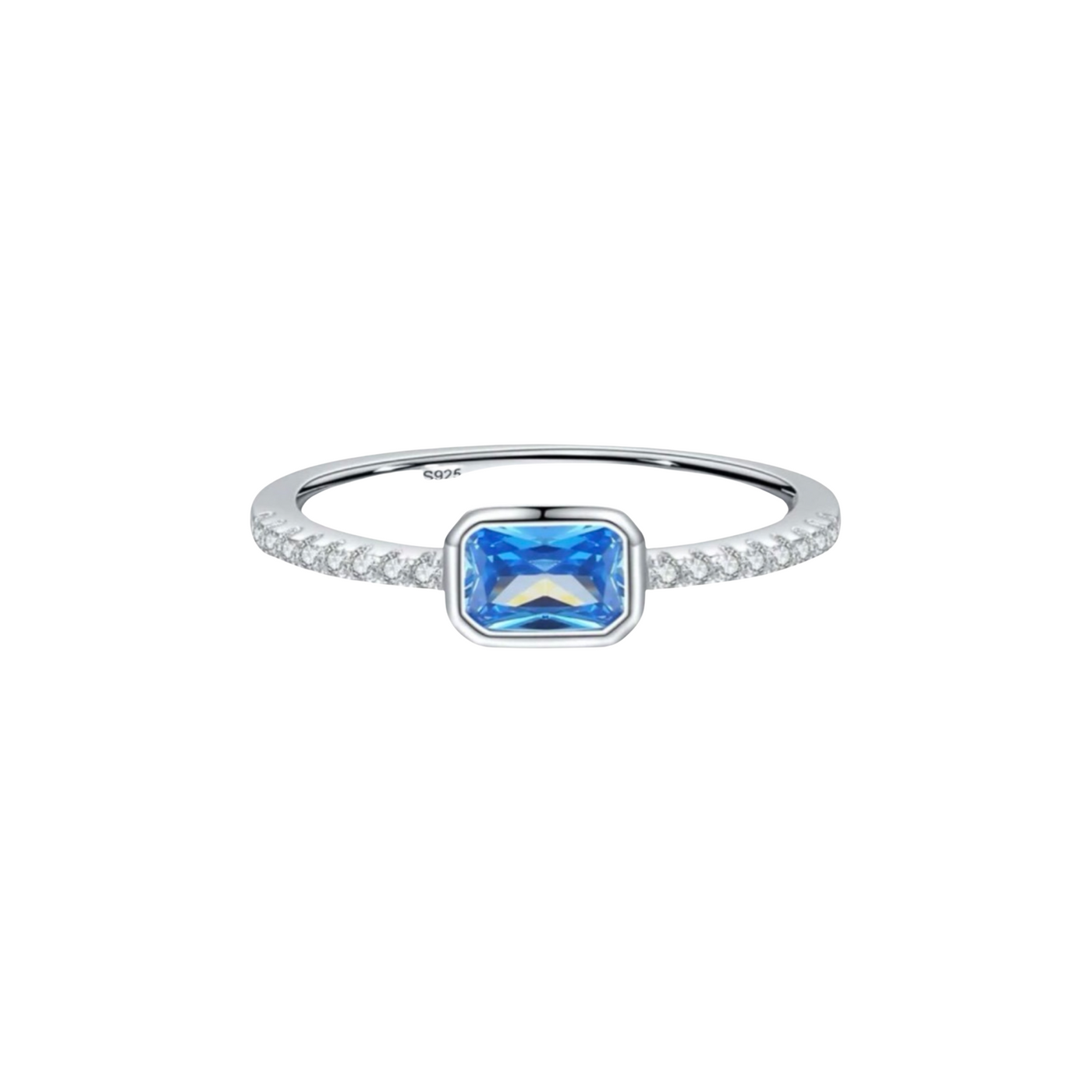 Anello con diamante blu