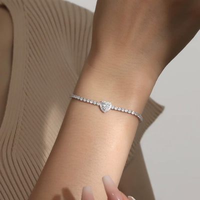 Bracciale con diamanti a cuore